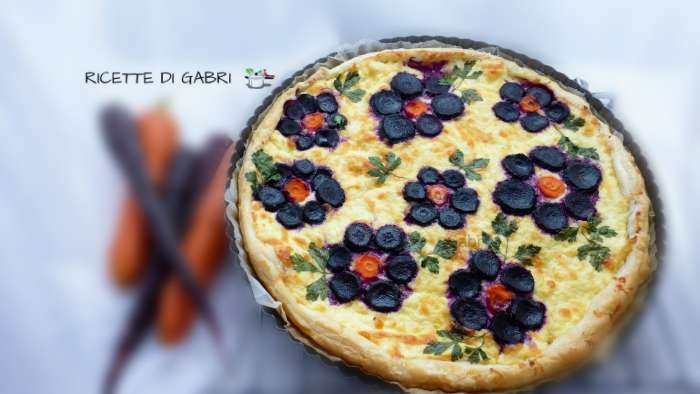 torta sfoglia carote nere viola a fiore