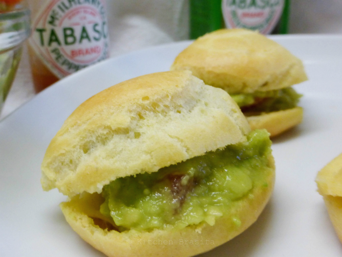 bigne ripieni di guacmole