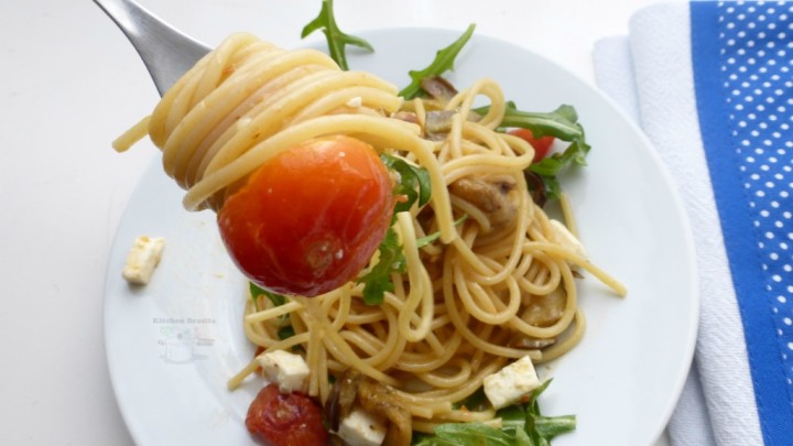 Spaghetti-melanzane-e-pomodorini