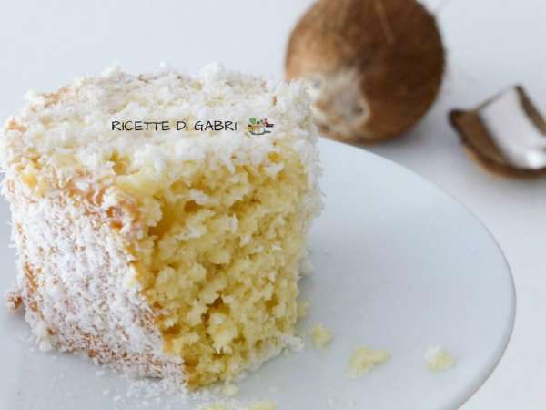 ricetta torta al cocco facile . torta asciugamano