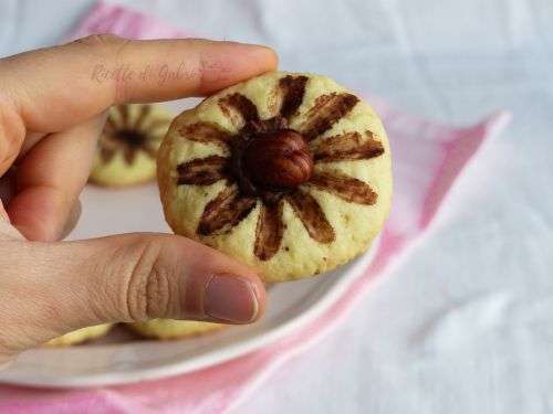 pasta frolla per biscotti facile e veloce biscotti decorati frusta