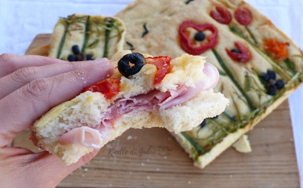 focaccia soffice bianca fiorita primavera ricetta facile e veloce picnic bambini
