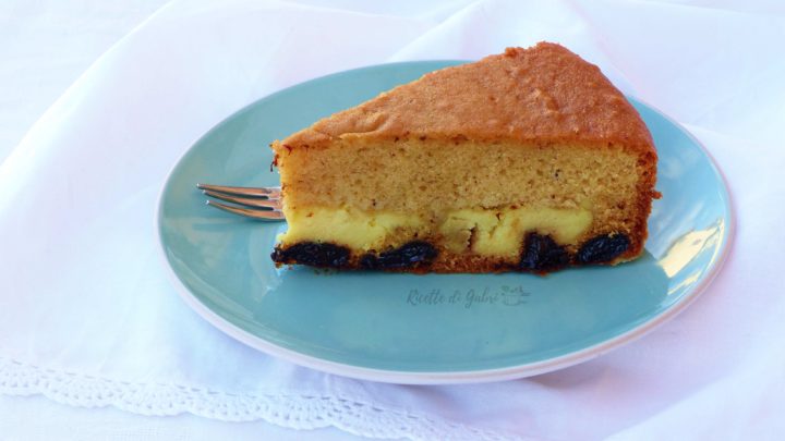 torta sofficissima senza lievito con prugne secche e crema pasticcera ricetta facile veloce