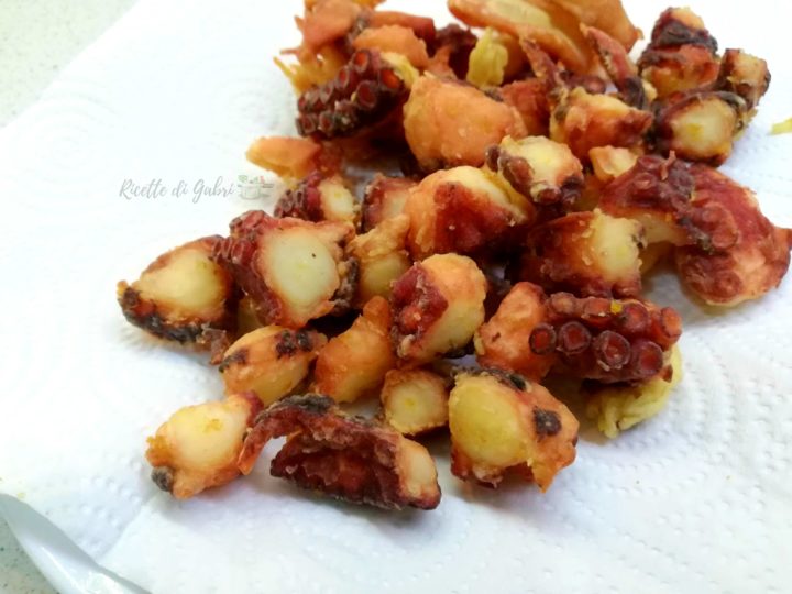 polpo fritto morbido dentro e croccante fuori ricetta facile antipasto di mare per natale