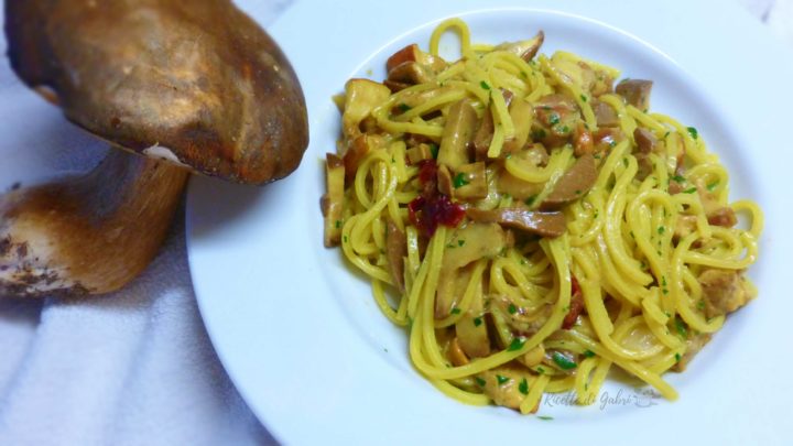 pasta tonnarelli con funghi porcini ricetta facile veloce