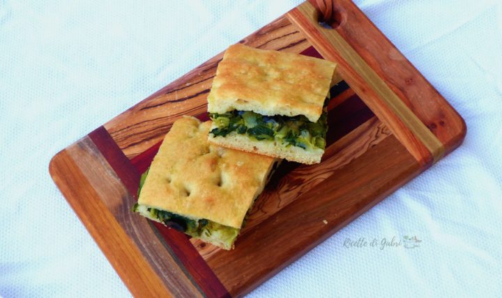 pizza di scarola napoletana fatta in casa ricetta facile croccante fuori e morbida dentro ricette di gabri