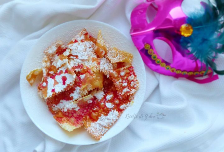 ricetta chiacchiere di carnevale facile veloce con alchermes ricetta furba di gabri dolci di carnevale fritti