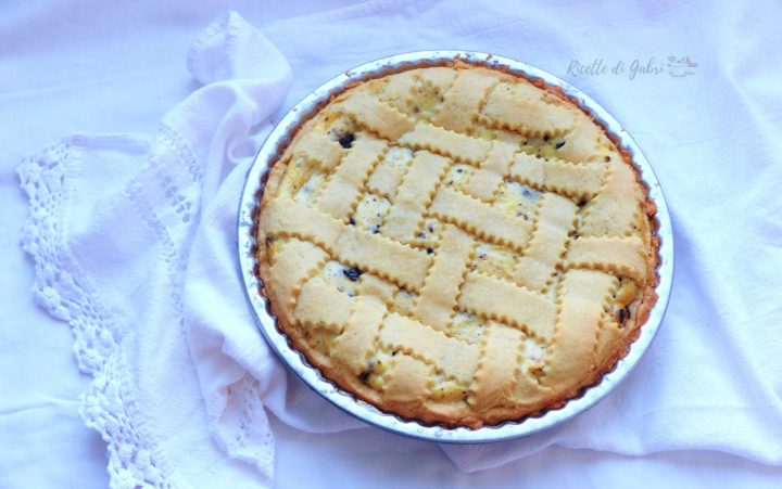 crostata di ricotta e cioccolato ricetta romana dolce di pasqua facile veloce riciclare uova pasqua
