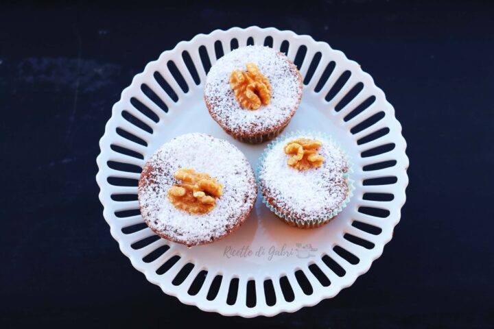muffins noci e cioccolato con solo un uovo e senza burro soffici facili veloci