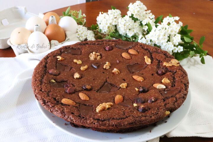 torta al cioccolato senza burro senza olio e senza farina con cioccolato uova di pasqua ricetta facile di gabri