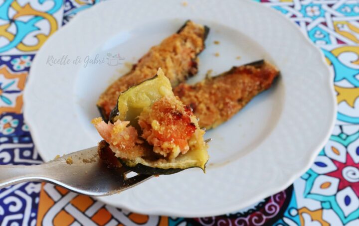 zucchine al forno ripiene di salmone affumicato ricetta facile veloce di gabri