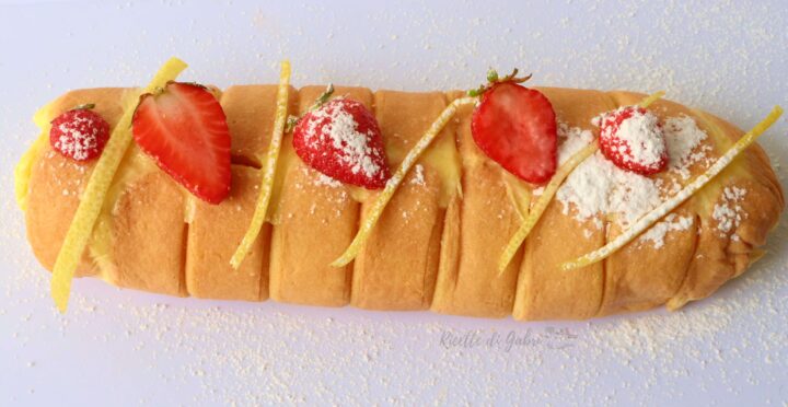 rotolo alla crema con savoiardi ricetta senza cottura facile veloce di gabri