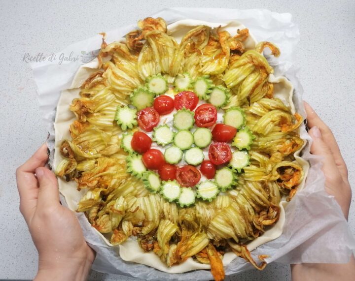 sfoglia con fiori di zucca ricetta facile veloce sfiziosa con pasta sfoglia pronta