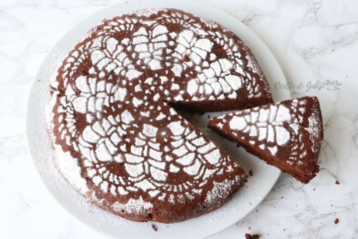 torta in padella al cioccolato senza burro con solo un uovo ricetta facile e veloce di gabri sofficissima