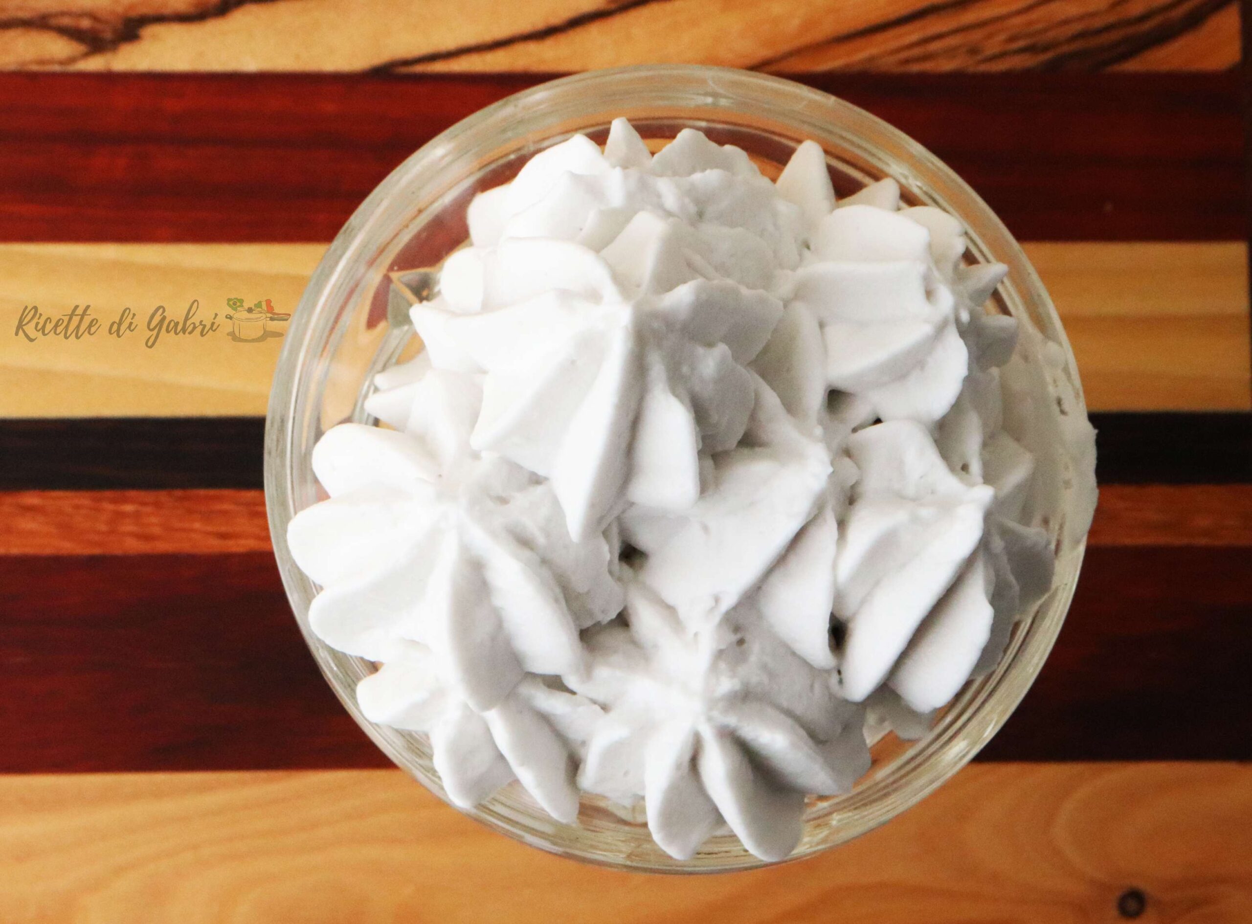 panna di latte di cocco ricetta panna vegetale fatta in casa con solo un ingrediente facile e veloce di gabri