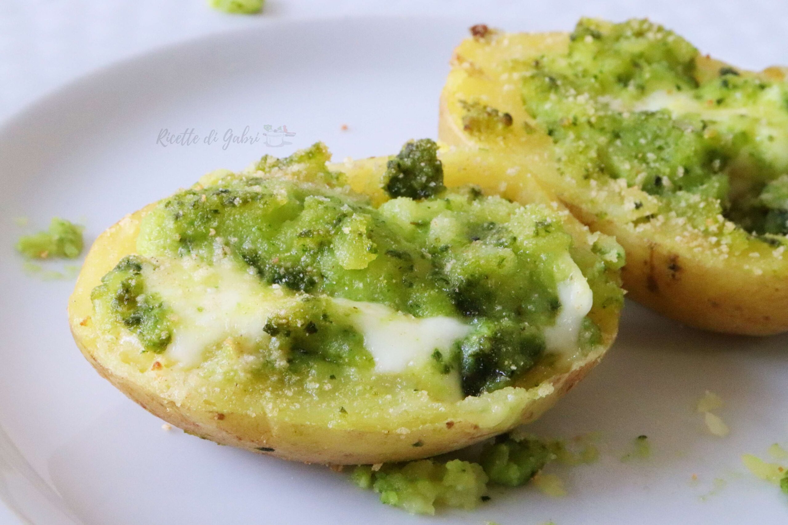 patate ripiene di pesto e mozzarella al forno ricetta veloce salvacena gabri
