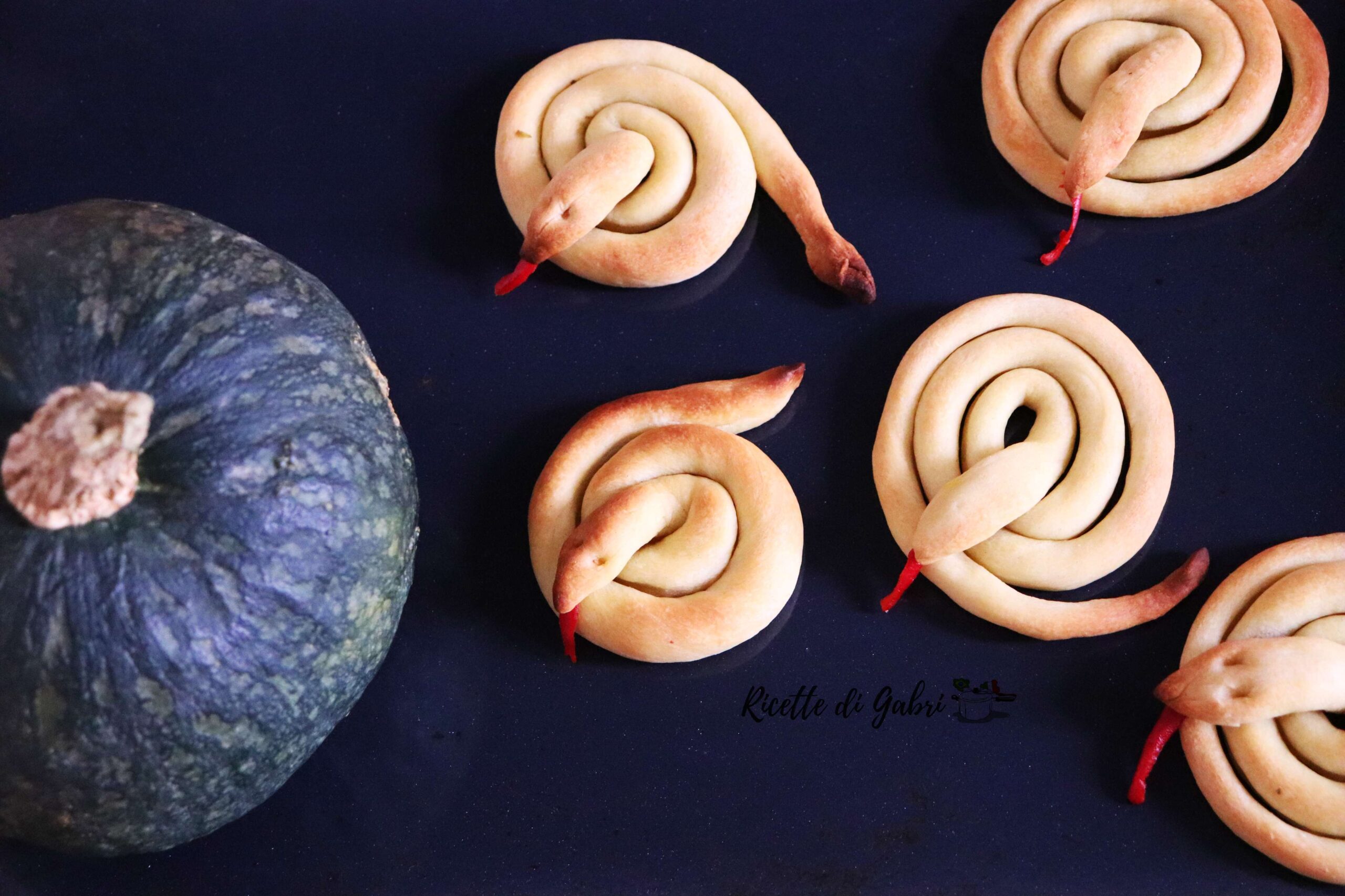taralli serpentelli di halloween biscotti salati taralli veloci di gabri fatti in casa