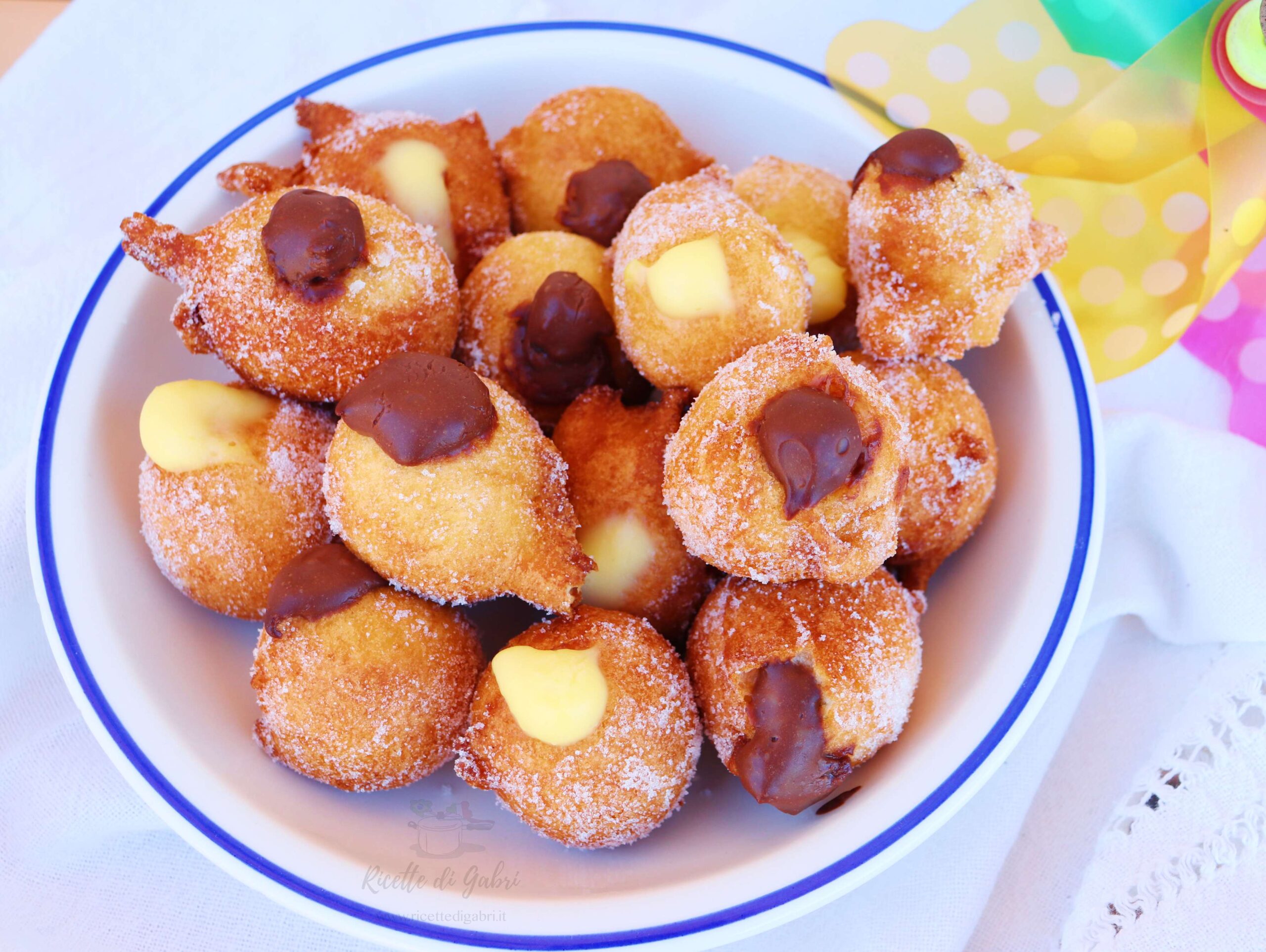 castagnole frittelle morbide ripiene di crema pasticcera ricetta facile di gabri