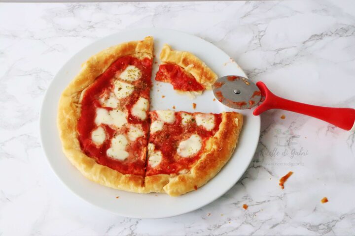 pizza di pasta sfoglia cotta in padella ricetta gabri risparmiare gas