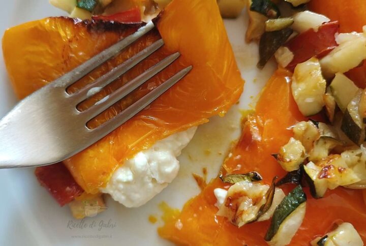 peperoni ripieni di feta greca e verdure ricetta veloce feta al forno gabri