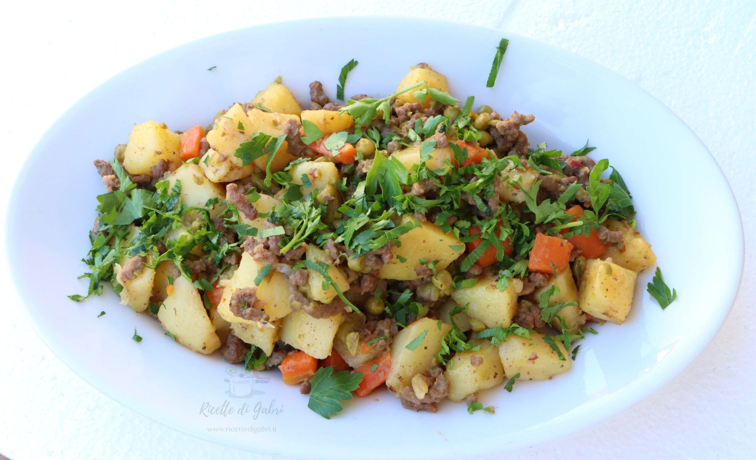 ricetta patate con carne macinata in padella veloce salvacena gabri