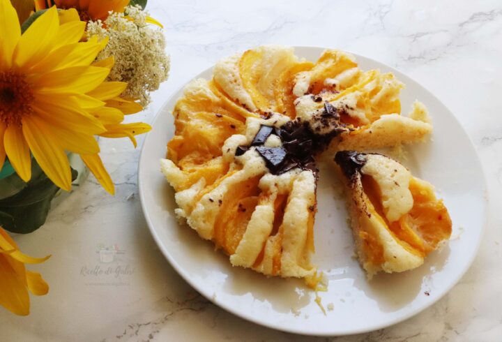 torta soffice al microonde con pesche