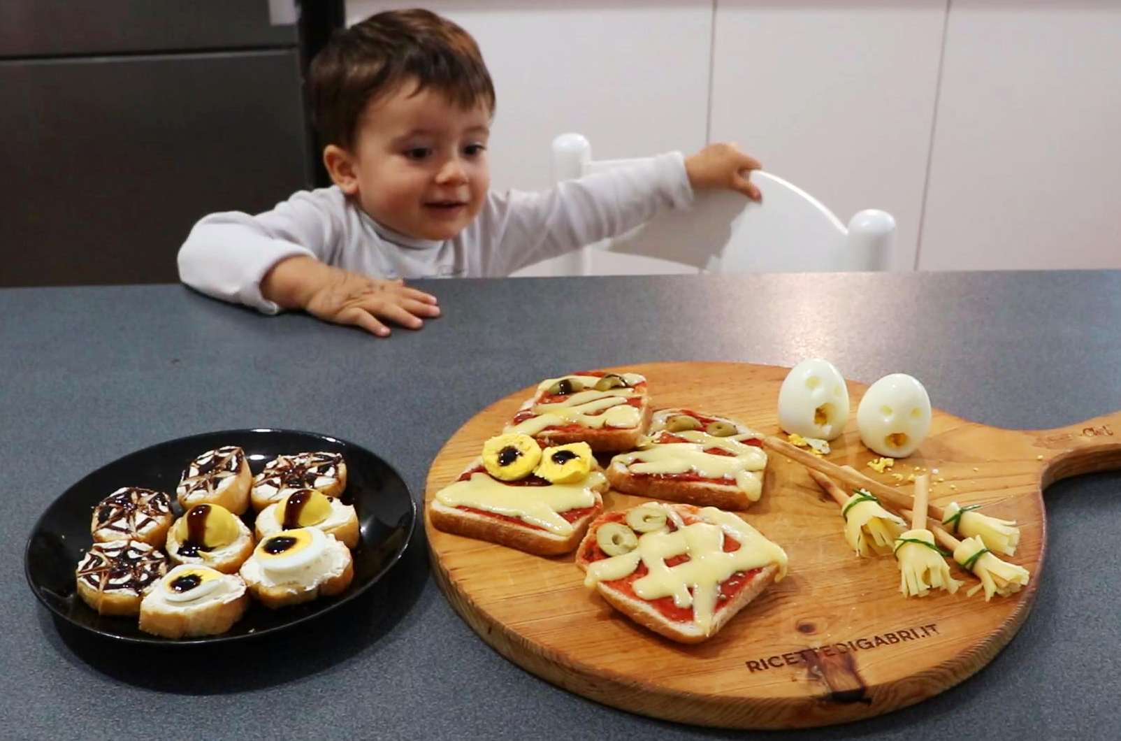 idee antipasti di halloween aperitivo pizzette pancarrè ricette veloci gabri