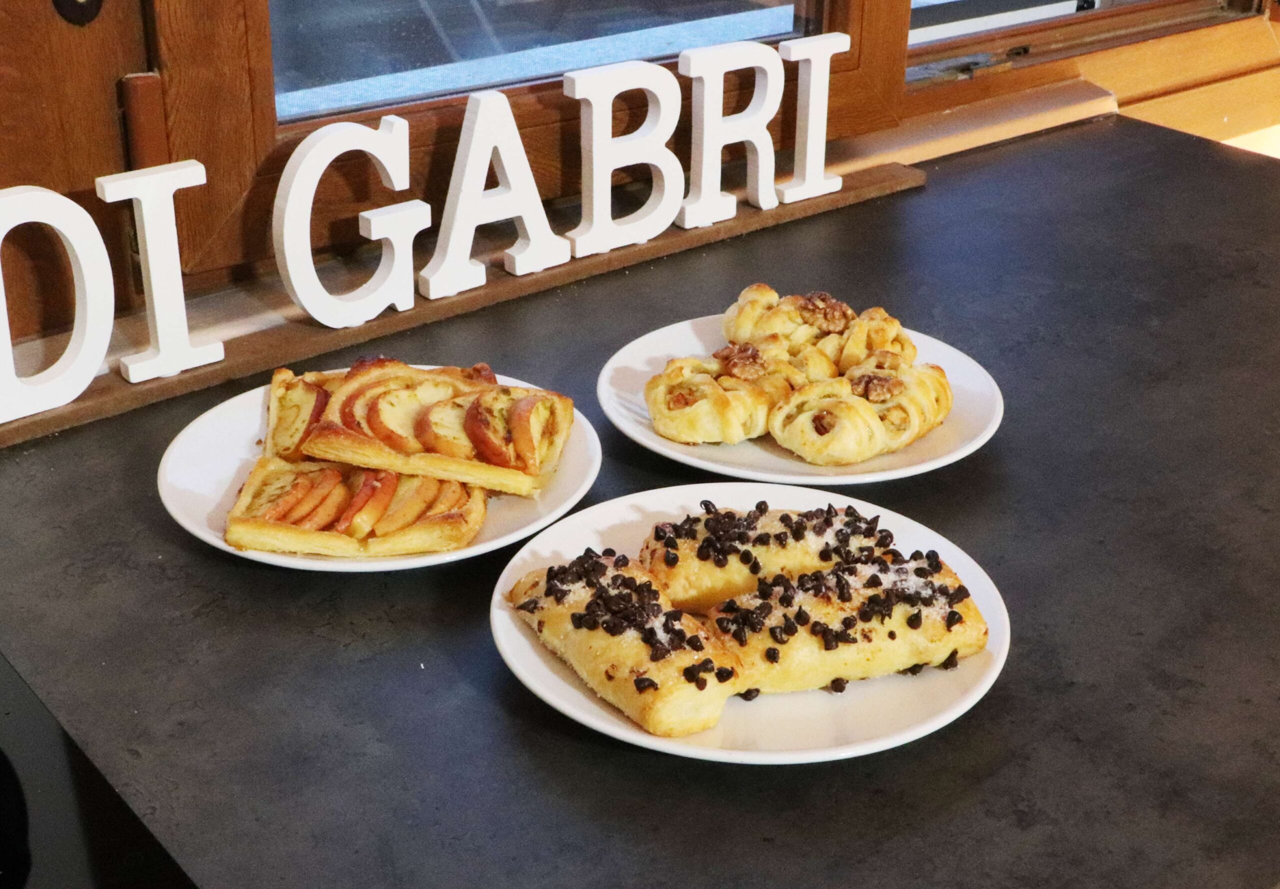 ricette veloci dolci di pasta sfoglia mele ricotta e cioccolato gabri