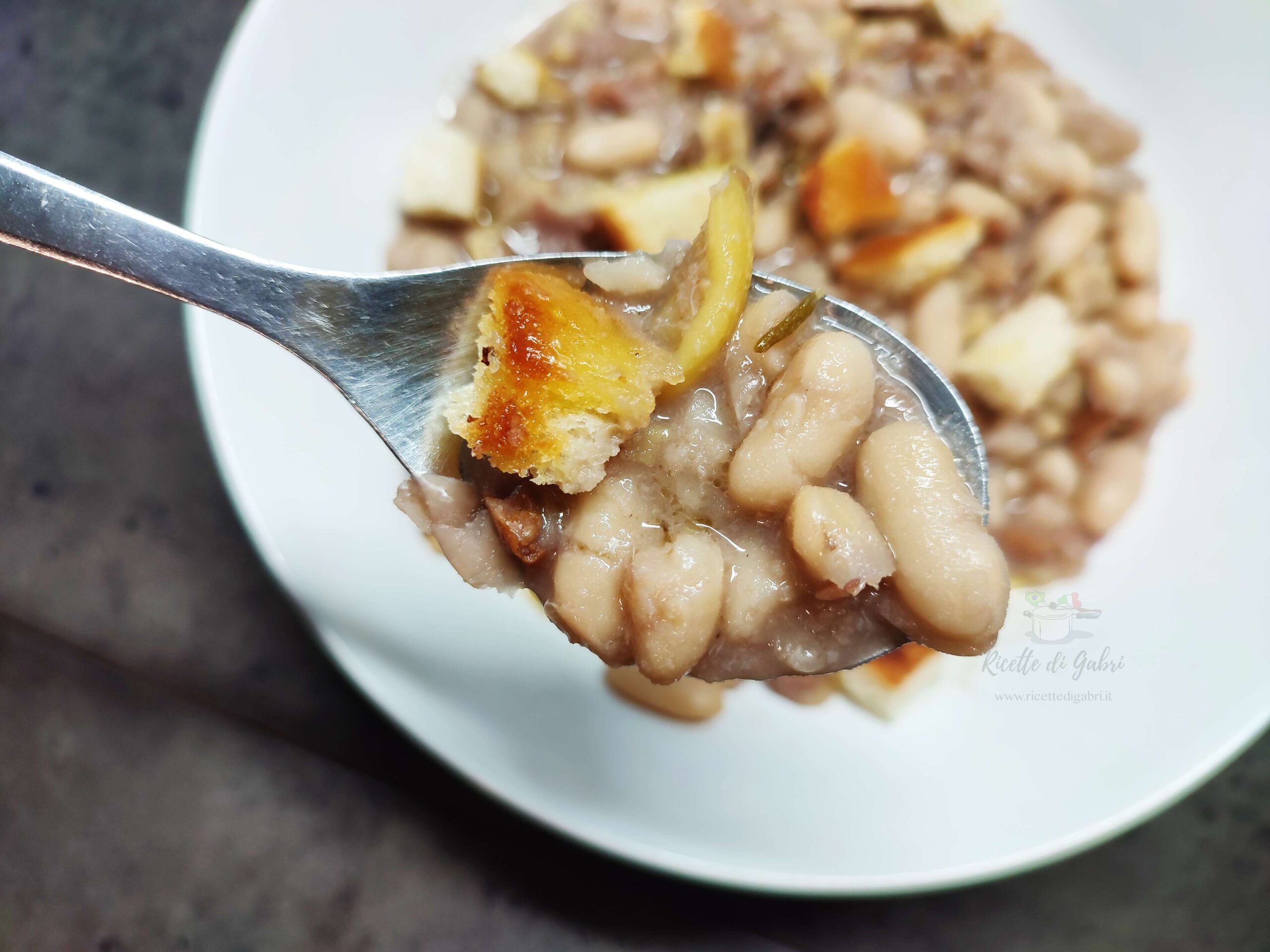 ricetta zuppa di fagioli e castagne ricetta facile veloce minestra gabri