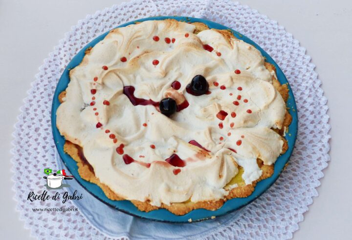 crostata alla crema con amarene e meringa dolce gabri fatto in casa per stupire