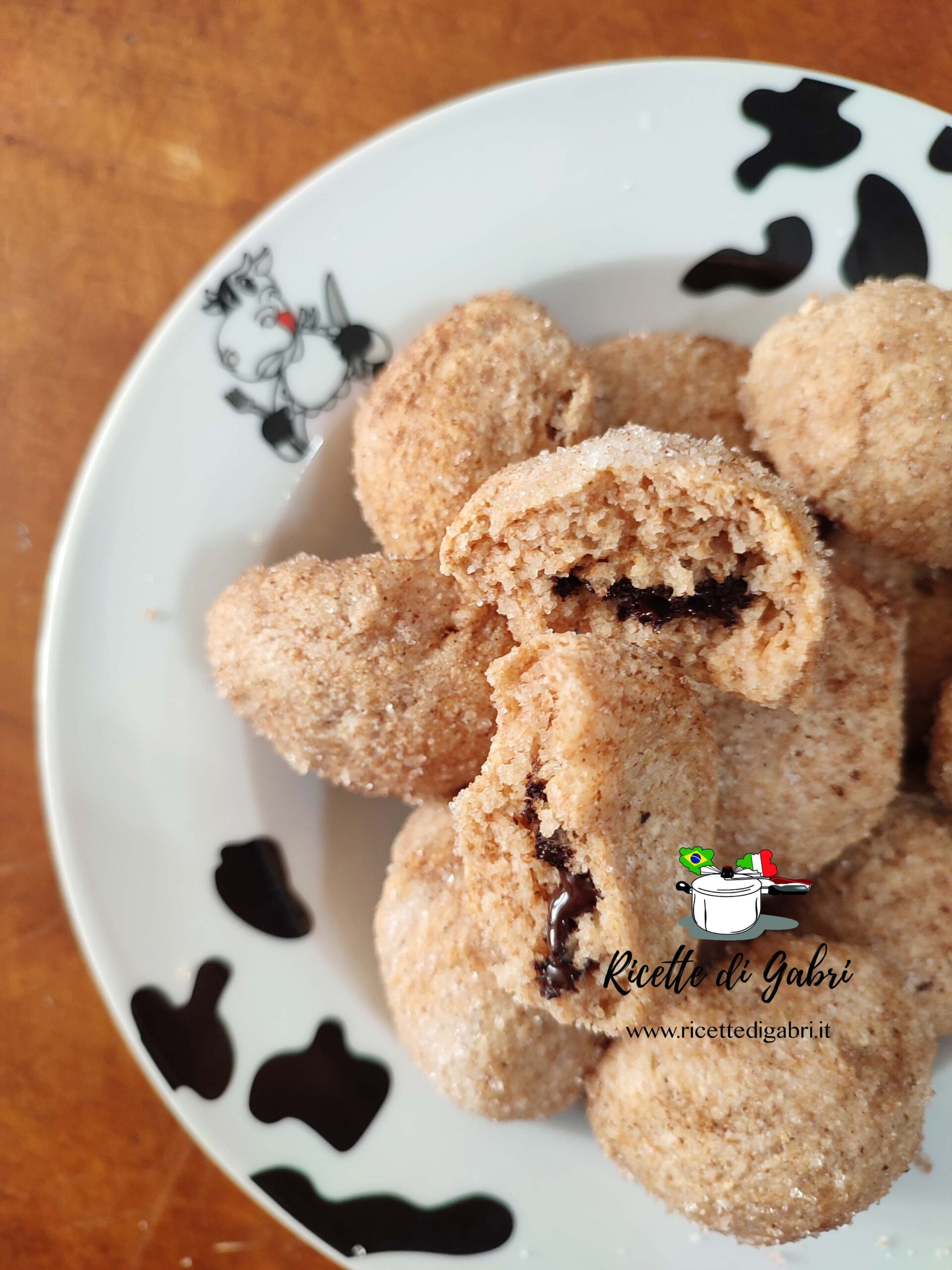 dolcetti biscotti morbidi integrali ripieni di cioccolato ricetta facile gabri con panna acida