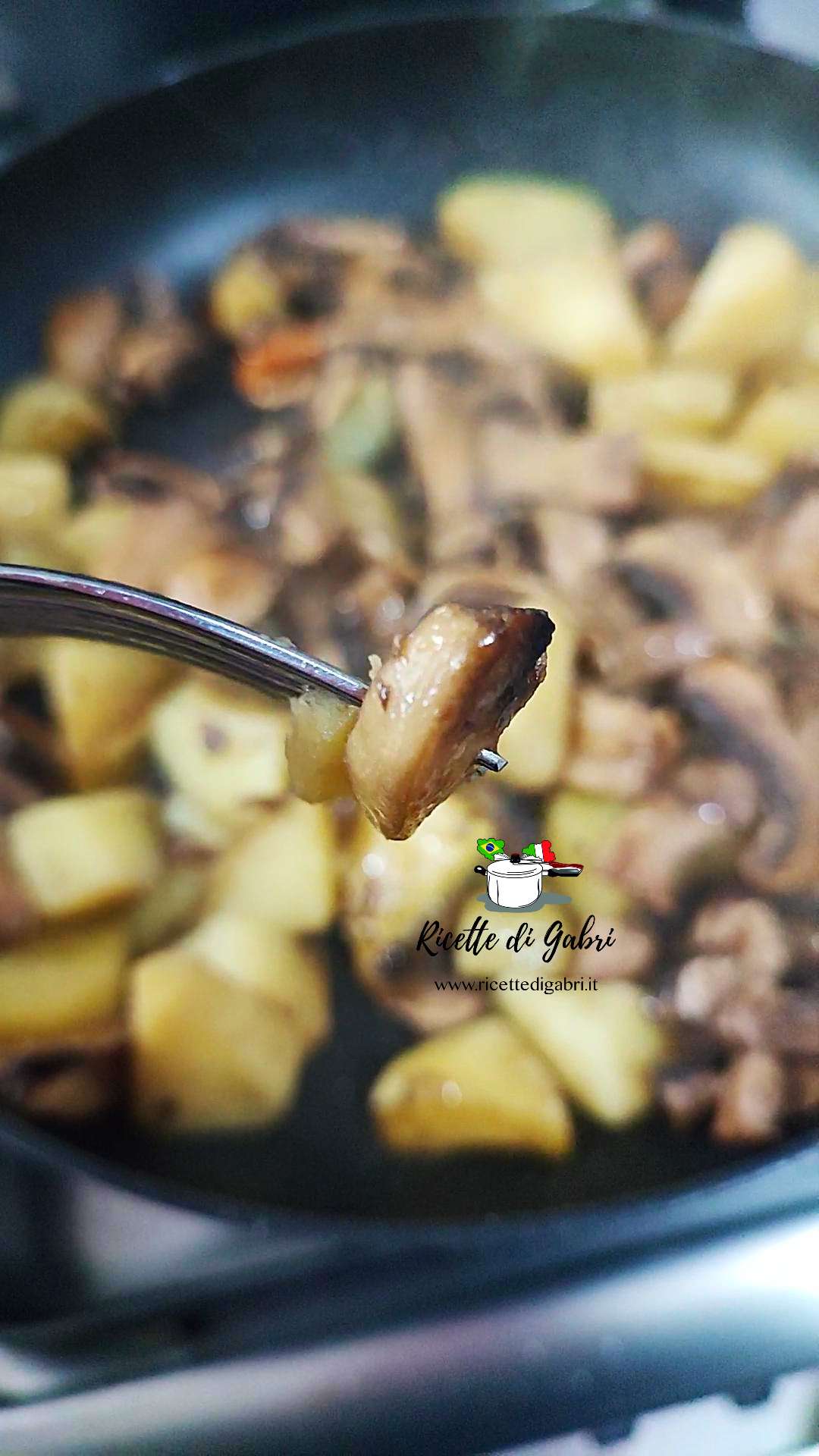 ricetta funghi e patate in padella ricetta semplice di gabri