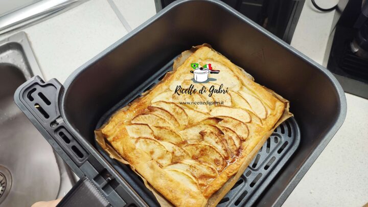 torta di mele sfogliatine di pasta sfoglia e mele in friggitrice ad aria gabri