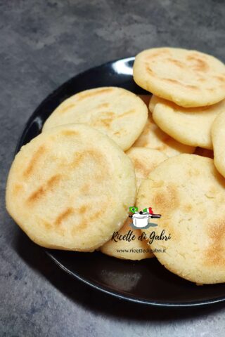 ricetta panini senza glutine focaccine in padella arepas venezuelane gabri