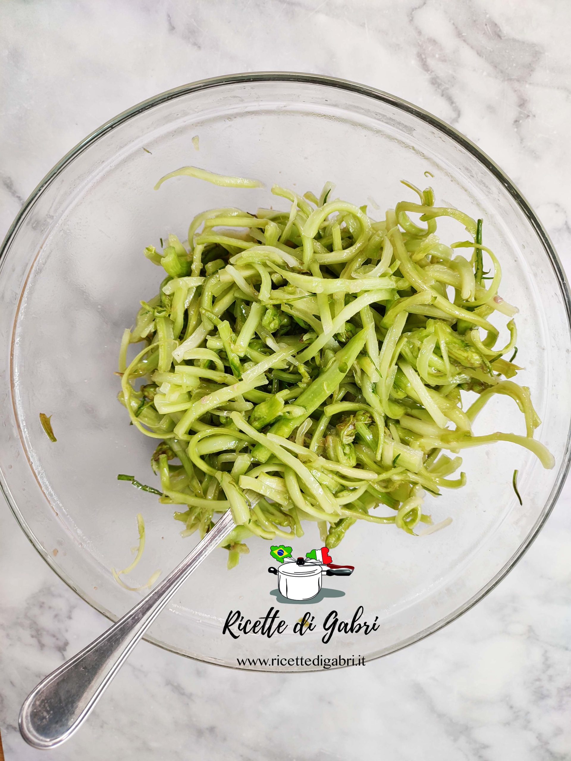 insalata di puntarelle alla romana ricetta gabri come pulire e condire puntarelle cicorione