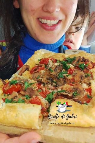 torta salata pasta sfoglia funghi e pomodorini ricetta veloce gabri 