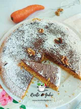 ricetta torta di carote in padella con pesto di noci e sciroppo d'acero ricetta di gabri