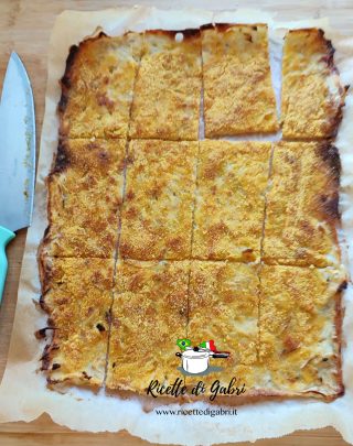 cipollata o schiacciata di cipolle di gabri croccante sfiziosa idee antipasto