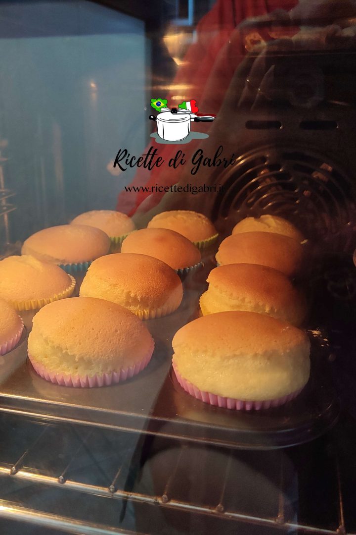 ricetta muffins al limone di gabri con panna al limone