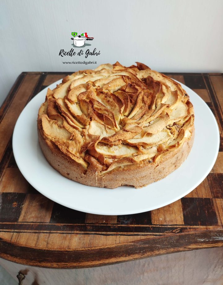 torta di mele umida e soffice ricetta facile di gabri con solo 2 uova