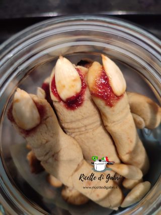 biscotti dita delle streghe biscotti dita strega halloween bambini ricetta gabri