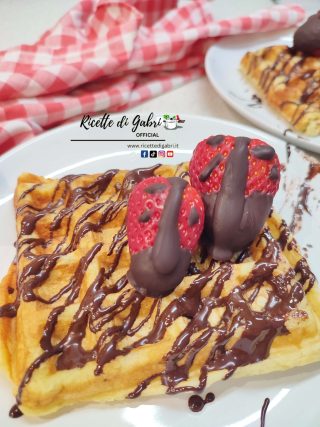 ricetta waffles senza burro e senza zucchero gabri merenda bambini coccinelle di fragole