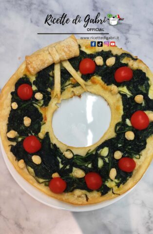 torta salata ghirlanda natalizia di pasta sfoglia con bieta e formaggio ricette facili antipasti veloci gabri