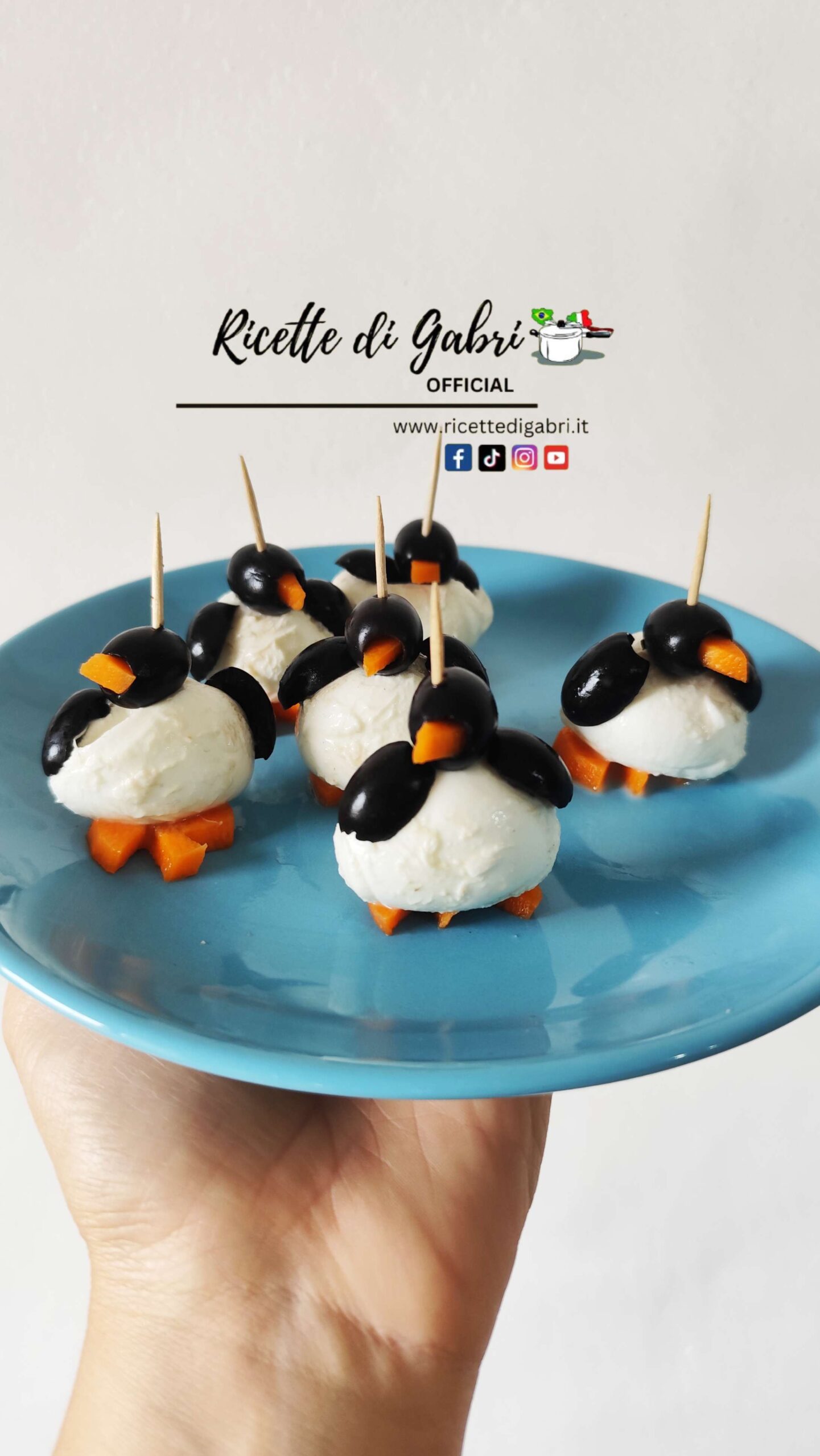 ricetta antipasti pinguini olive e mozzarelline gabri ricette di natale