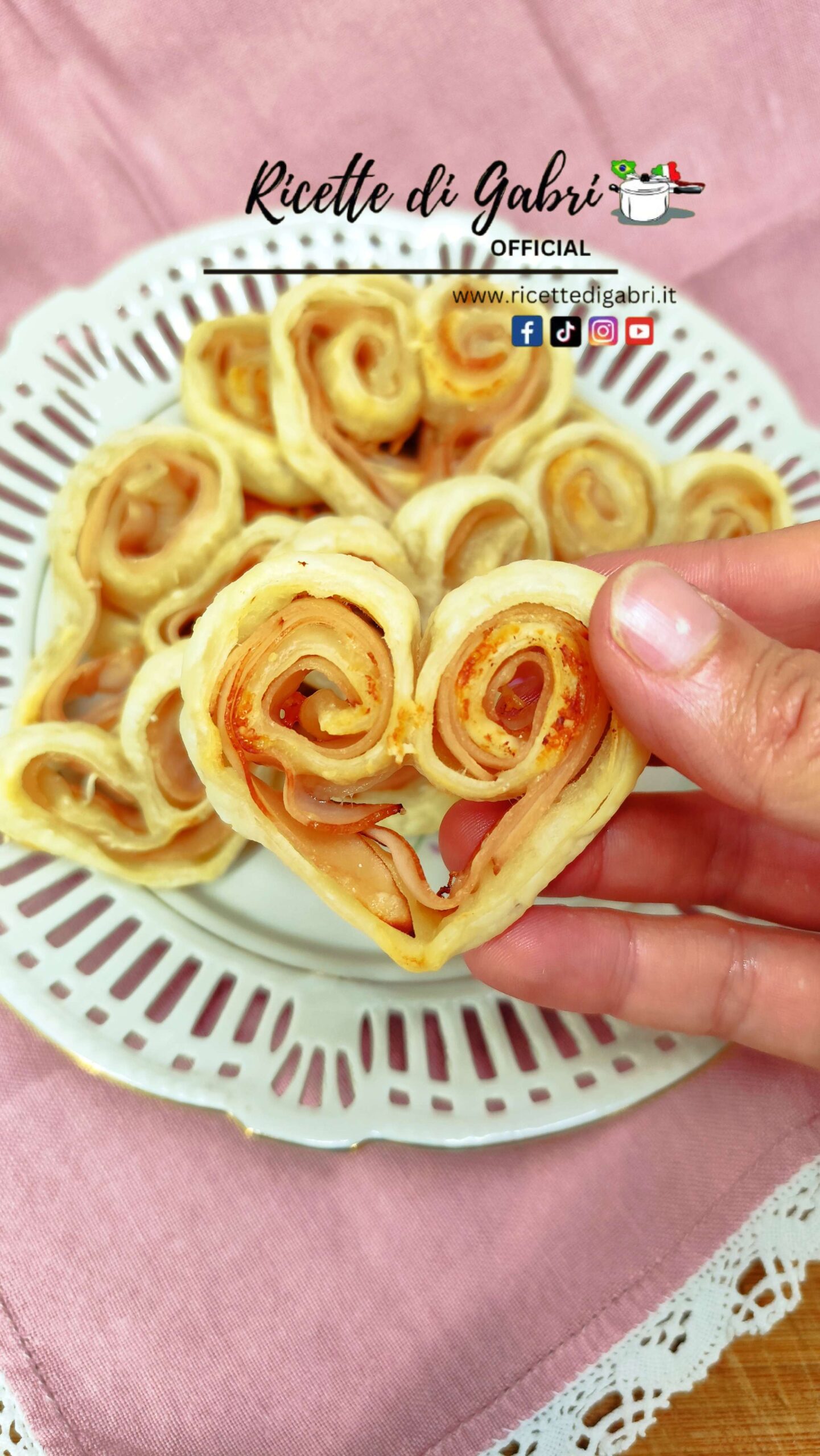 cuori di pasta sfoglia idee antipasti buffet festa della mamma san valentino ricetta veloce facile gabri