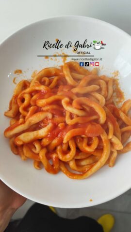 ricetta pasta pici al pomodoro gabri